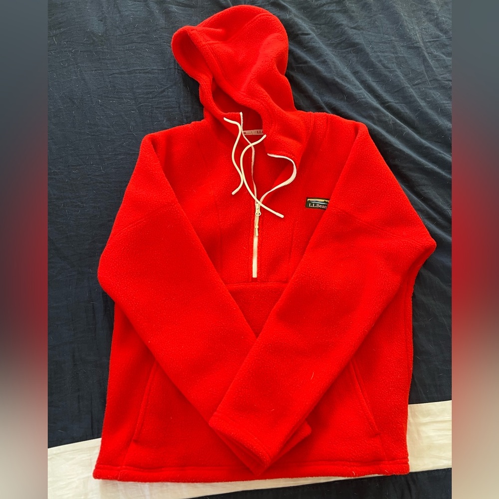 EUC LL Bean pullover